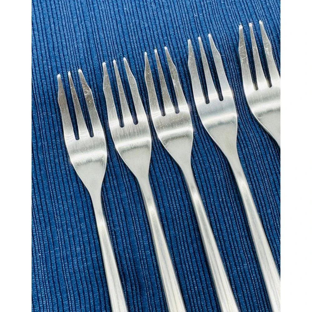 Towle Supreme Cutlery Liberty Bell Cocktail Seafood Fork 3 Tine Japan Lot of 8